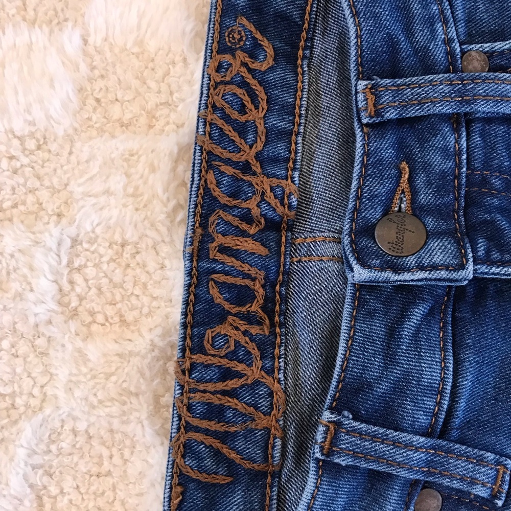 Wrangler Bootcut Jeans - Picture 5 of 10